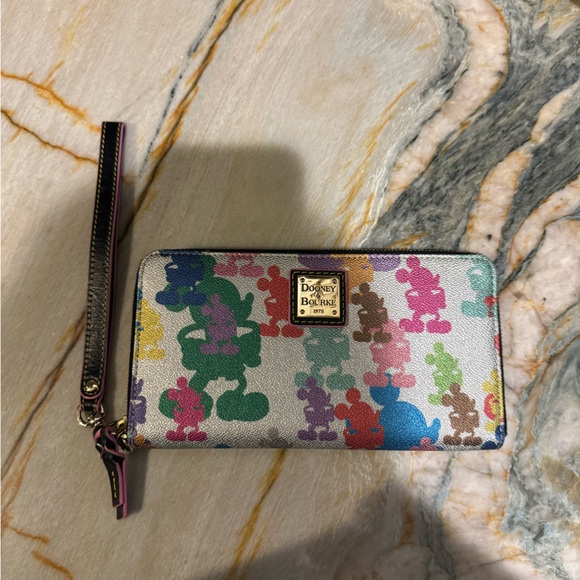 Dooney & Bourke x Walt Disney World - 10th Anniversary Wallet - Picture 1 of 5